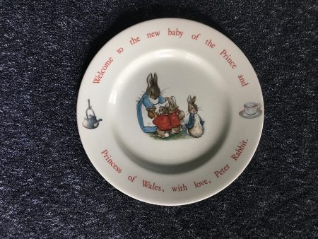 Wedgwood Peter Rabbit Child’s Plate Commemorating the 1982 Birth of Prince William to Princess Diana and Prince Charles For Sale